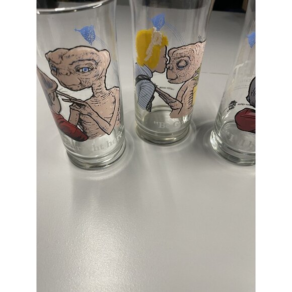 Set of 3 Vintage Pizza Hut E.T. Extra-Terrestrial Glasses -1982 Excellent Cond. - Picture 6 of 13